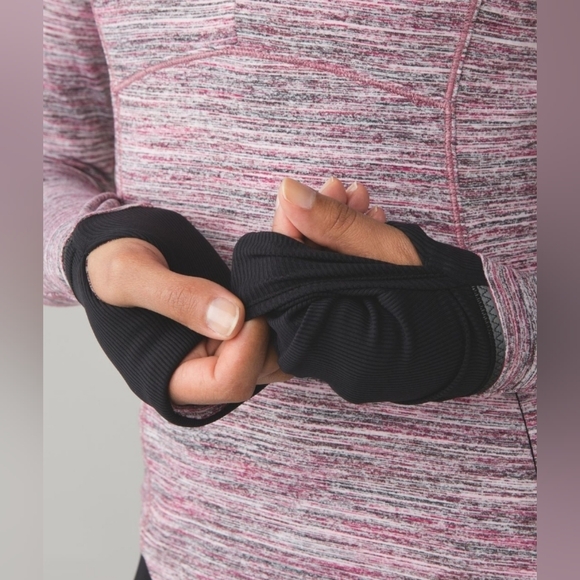 Lululemon Runderful 1/2 Zip Space Dye Camo Berry Jacket size 8 - Picture 6 of 16